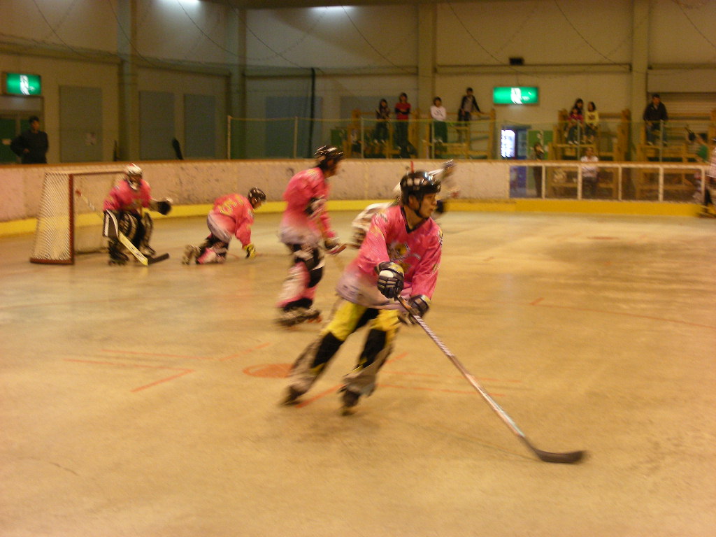 ���̉摜�̒��쌠��
Hiroshima Inline Hockey League(HIHL)�ɂ���܂��B�摜�f�[�^�̖��f�]�p�͌ł����f��\���グ�܂��B