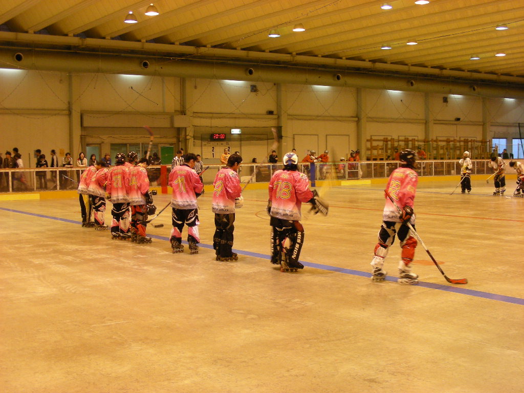 ���̉摜�̒��쌠��
Hiroshima Inline Hockey League(HIHL)�ɂ���܂��B�摜�f�[�^�̖��f�]�p�͌ł����f��\���グ�܂��B