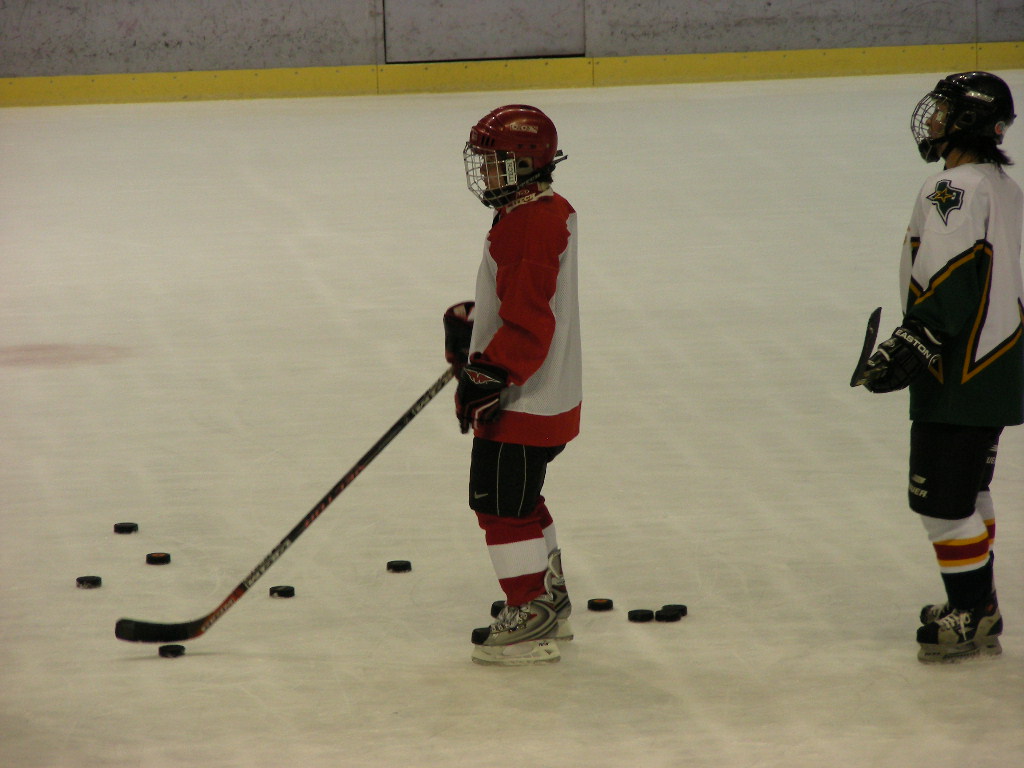 ���̉摜�̒��쌠��
Hiroshima Inline Hockey League(HIHL)�ɂ���܂��B�摜�f�[�^�̖��f�]�p�͌ł����f��\���グ�܂��B