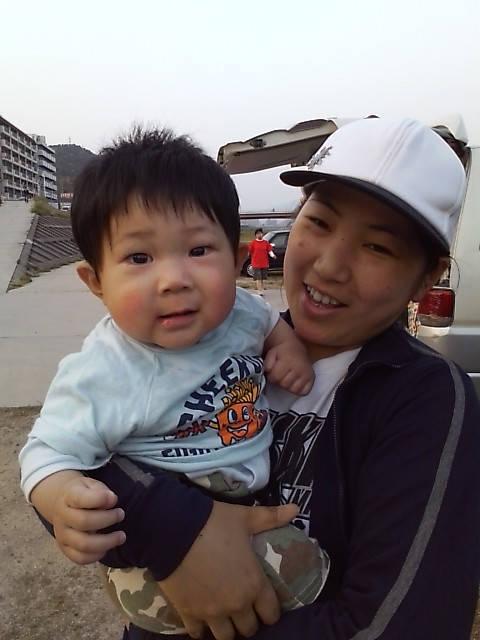 ���̉摜�̒��쌠��
Hiroshima Inline Hockey League(HIHL)�ɂ���܂��B�摜�f�[�^�̖��f�]�p�͌ł����f��\���グ�܂��B