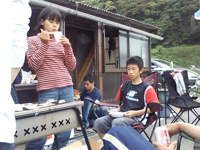 ���̉摜�̒��쌠��
Hiroshima Inline Hockey League(HIHL)�ɂ���܂��B�摜�f�[�^�̖��f�]�p�͌ł����f��\���グ�܂��B