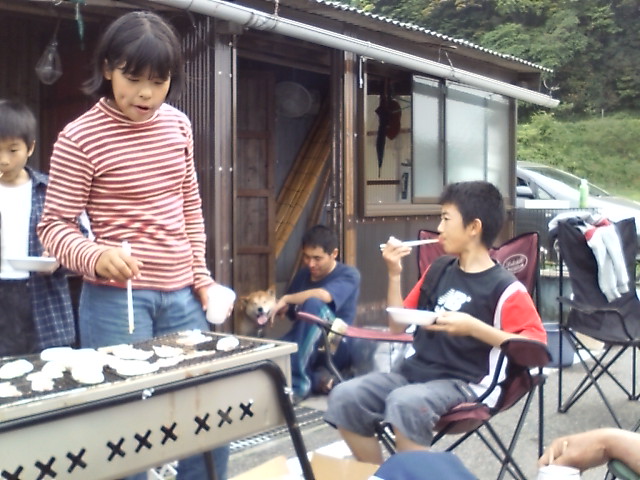 ���̉摜�̒��쌠��
Hiroshima Inline Hockey League(HIHL)�ɂ���܂��B�摜�f�[�^�̖��f�]�p�͌ł����f��\���グ�܂��B