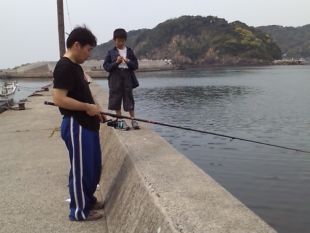 ���̉摜�̒��쌠��
Hiroshima Inline Hockey League(HIHL)�ɂ���܂��B�摜�f�[�^�̖��f�]�p�͌ł����f��\���グ�܂��B