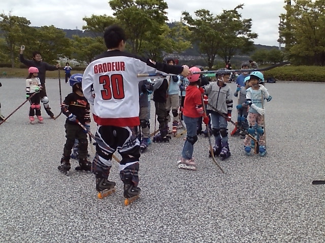 ���̉摜�̒��쌠��
Hiroshima Inline Hockey League(HIHL)�ɂ���܂��B�摜�f�[�^�̖��f�]�p�͌ł����f��\���グ�܂��B
