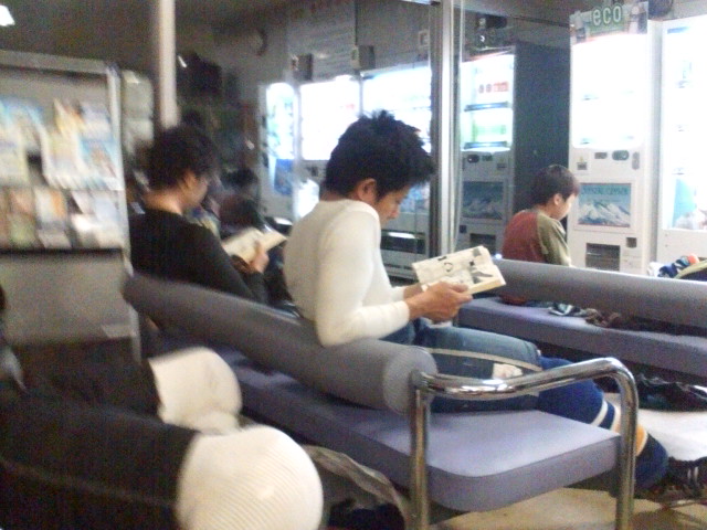 ���̉摜�̒��쌠��
Hiroshima Inline Hockey League(HIHL)�ɂ���܂��B�摜�f�[�^�̖��f�]�p�͌ł����f��\���グ�܂��B