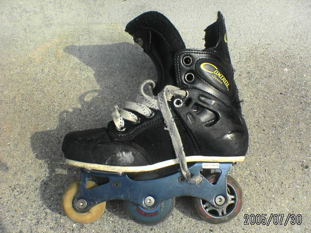 ���̉摜�̒��쌠��
Hiroshima Inline Hockey League(HIHL)�ɂ���܂��B�摜�f�[�^�̖��f�]�p�͌ł����f��\���グ�܂��B