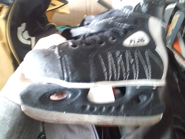 ���̉摜�̒��쌠��
Hiroshima Inline Hockey League(HIHL)�ɂ���܂��B�摜�f�[�^�̖��f�]�p�͌ł����f��\���グ�܂��B