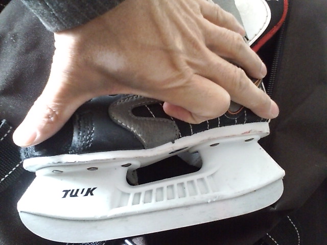 ���̉摜�̒��쌠��
Hiroshima Inline Hockey League(HIHL)�ɂ���܂��B�摜�f�[�^�̖��f�]�p�͌ł����f��\���グ�܂��B