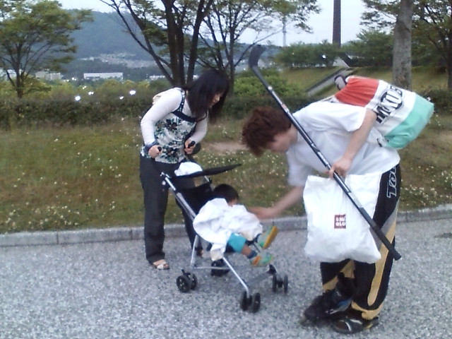 ���̉摜�̒��쌠��
Hiroshima Inline Hockey League(HIHL)�ɂ���܂��B�摜�f�[�^�̖��f�]�p�͌ł����f��\���グ�܂��B