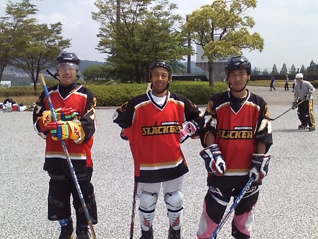 ���̉摜�̒��쌠��
Hiroshima Inline Hockey League(HIHL)�ɂ���܂��B�摜�f�[�^�̖��f�]�p�͌ł����f��\���グ�܂��B