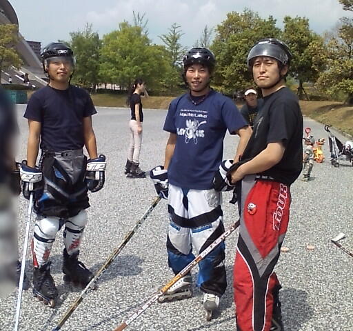 ���̉摜�̒��쌠��
Hiroshima Inline Hockey League(HIHL)�ɂ���܂��B�摜�f�[�^�̖��f�]�p�͌ł����f��\���グ�܂��B
