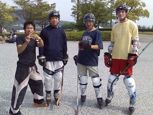 ���̉摜�̒��쌠��
Hiroshima Inline Hockey League(HIHL)�ɂ���܂��B�摜�f�[�^�̖��f�]�p�͌ł����f��\���グ�܂��B