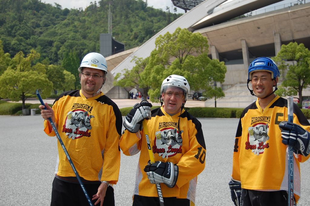 ���̉摜�̒��쌠��
Hiroshima Inline Hockey League(HIHL)�ɂ���܂��B�摜�f�[�^�̖��f�]�p�͌ł����f��\���グ�܂��B