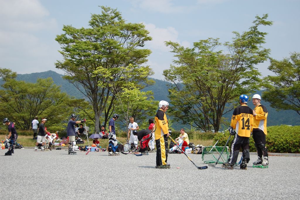 ���̉摜�̒��쌠��
Hiroshima Inline Hockey League(HIHL)�ɂ���܂��B�摜�f�[�^�̖��f�]�p�͌ł����f��\���グ�܂��B