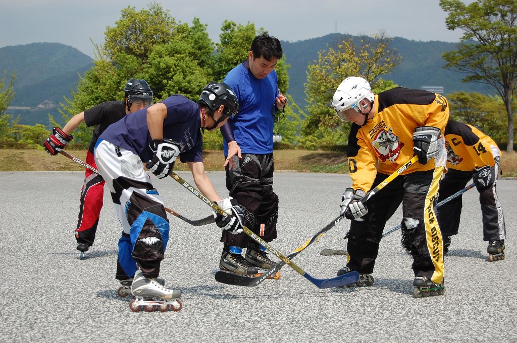 ���̉摜�̒��쌠��
Hiroshima Inline Hockey League(HIHL)�ɂ���܂��B�摜�f�[�^�̖��f�]�p�͌ł����f��\���グ�܂��B