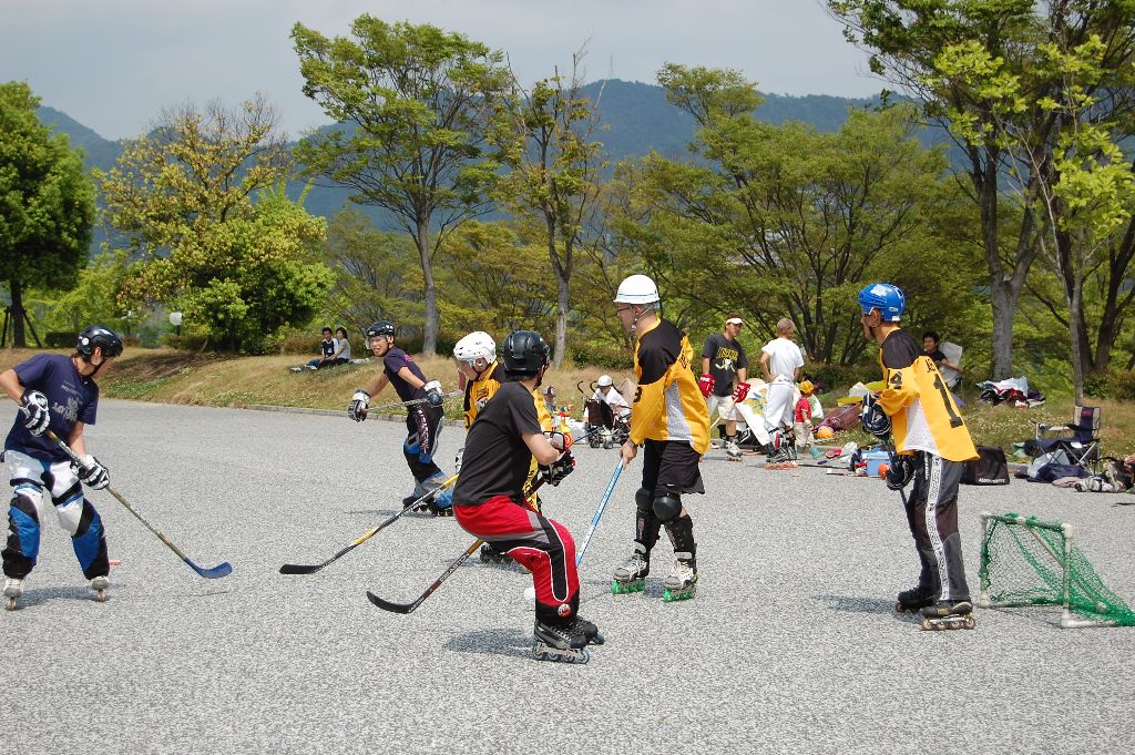 ���̉摜�̒��쌠��
Hiroshima Inline Hockey League(HIHL)�ɂ���܂��B�摜�f�[�^�̖��f�]�p�͌ł����f��\���グ�܂��B