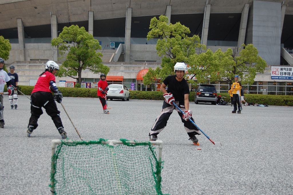 ���̉摜�̒��쌠��
Hiroshima Inline Hockey League(HIHL)�ɂ���܂��B�摜�f�[�^�̖��f�]�p�͌ł����f��\���グ�܂��B