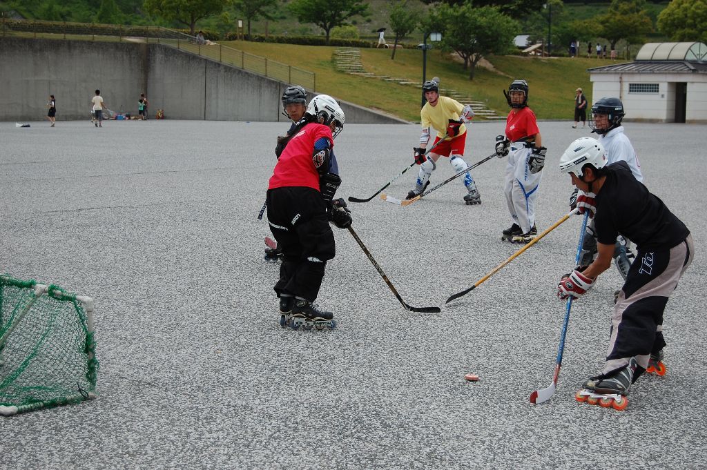 ���̉摜�̒��쌠��
Hiroshima Inline Hockey League(HIHL)�ɂ���܂��B�摜�f�[�^�̖��f�]�p�͌ł����f��\���グ�܂��B