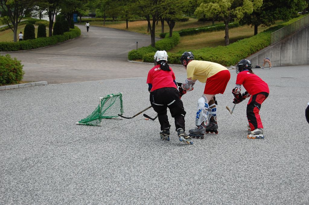 ���̉摜�̒��쌠��
Hiroshima Inline Hockey League(HIHL)�ɂ���܂��B�摜�f�[�^�̖��f�]�p�͌ł����f��\���グ�܂��B