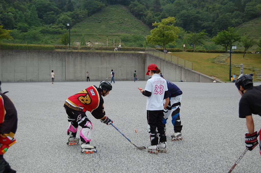 ���̉摜�̒��쌠��
Hiroshima Inline Hockey League(HIHL)�ɂ���܂��B�摜�f�[�^�̖��f�]�p�͌ł����f��\���グ�܂��B