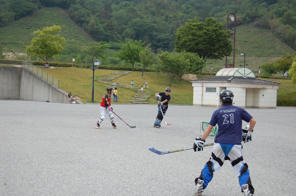 ���̉摜�̒��쌠��
Hiroshima Inline Hockey League(HIHL)�ɂ���܂��B�摜�f�[�^�̖��f�]�p�͌ł����f��\���グ�܂��B
