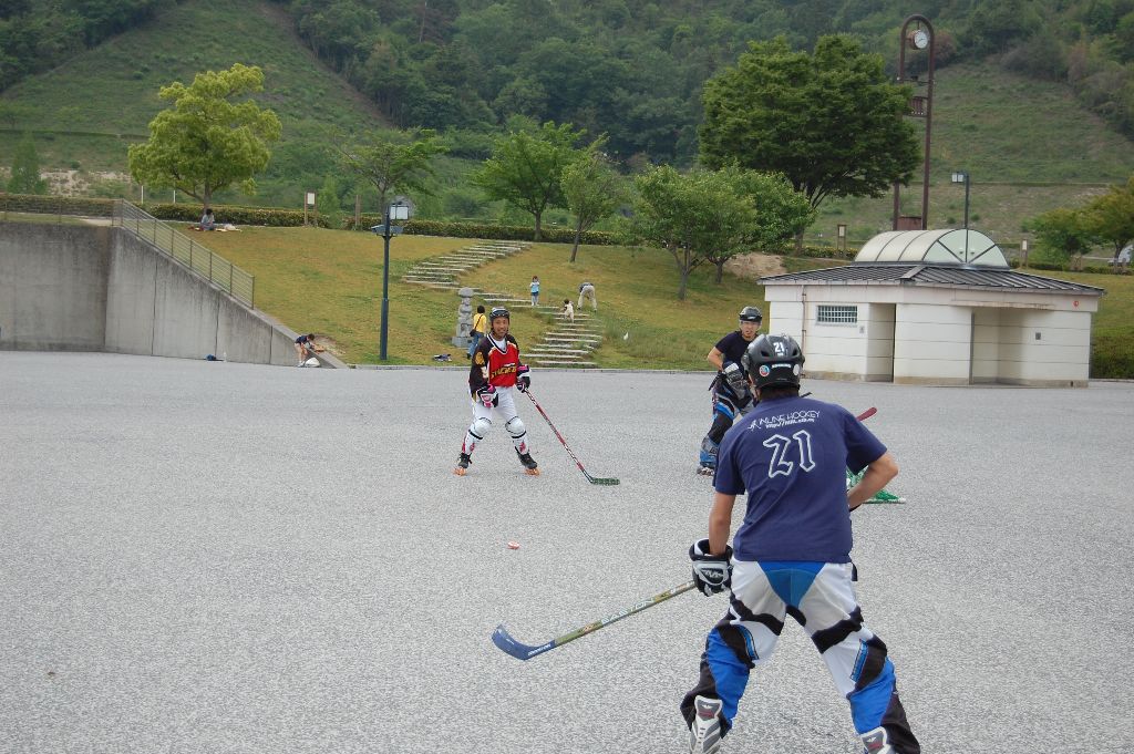 ���̉摜�̒��쌠��
Hiroshima Inline Hockey League(HIHL)�ɂ���܂��B�摜�f�[�^�̖��f�]�p�͌ł����f��\���グ�܂��B
