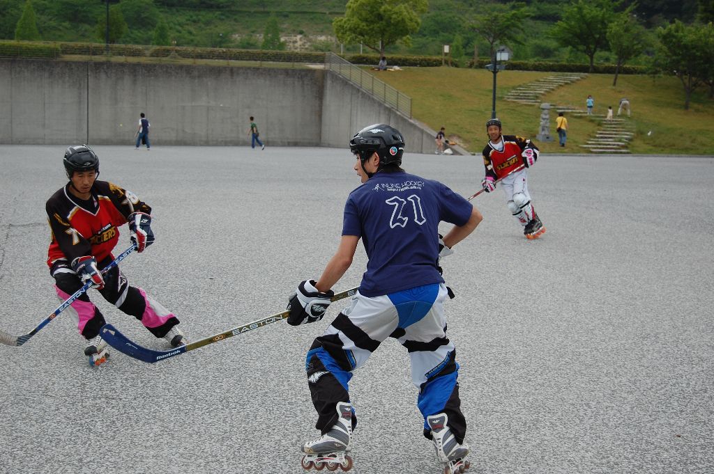 ���̉摜�̒��쌠��
Hiroshima Inline Hockey League(HIHL)�ɂ���܂��B�摜�f�[�^�̖��f�]�p�͌ł����f��\���グ�܂��B