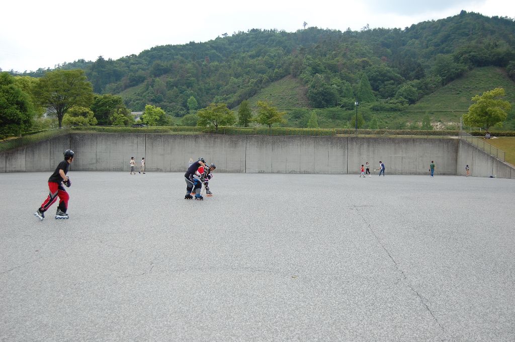 ���̉摜�̒��쌠��
Hiroshima Inline Hockey League(HIHL)�ɂ���܂��B�摜�f�[�^�̖��f�]�p�͌ł����f��\���グ�܂��B