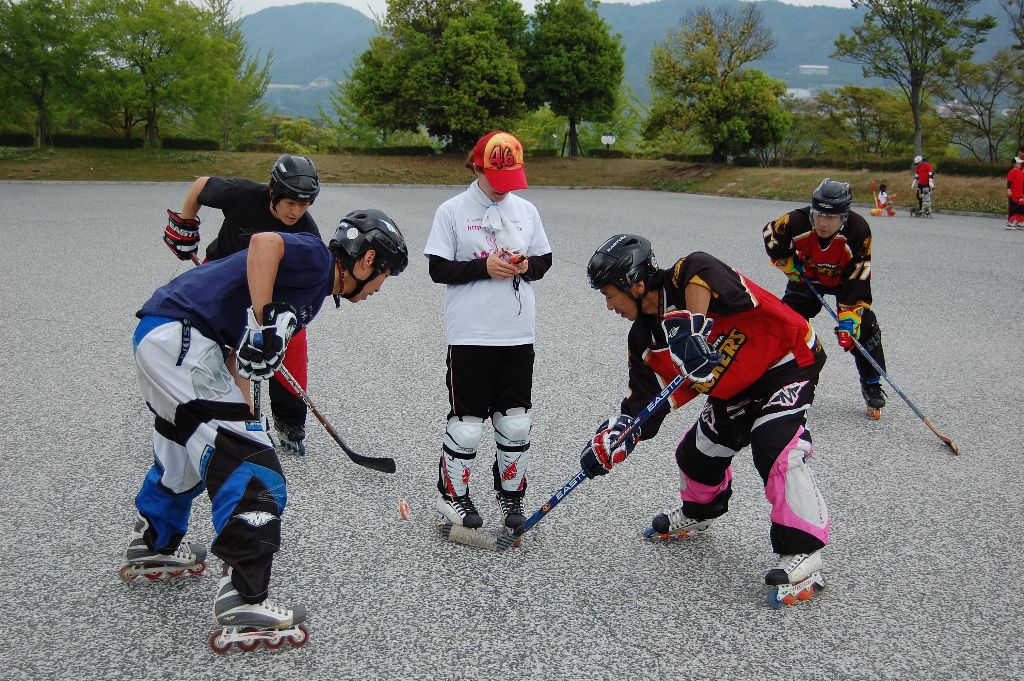 ���̉摜�̒��쌠��
Hiroshima Inline Hockey League(HIHL)�ɂ���܂��B�摜�f�[�^�̖��f�]�p�͌ł����f��\���グ�܂��B
