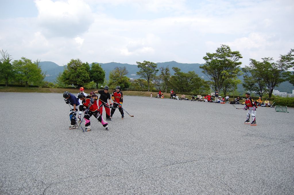 ���̉摜�̒��쌠��
Hiroshima Inline Hockey League(HIHL)�ɂ���܂��B�摜�f�[�^�̖��f�]�p�͌ł����f��\���グ�܂��B