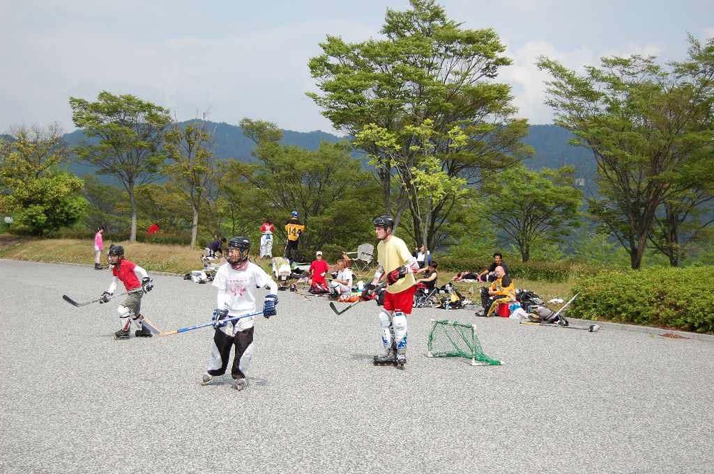 ���̉摜�̒��쌠��
Hiroshima Inline Hockey League(HIHL)�ɂ���܂��B�摜�f�[�^�̖��f�]�p�͌ł����f��\���グ�܂��B