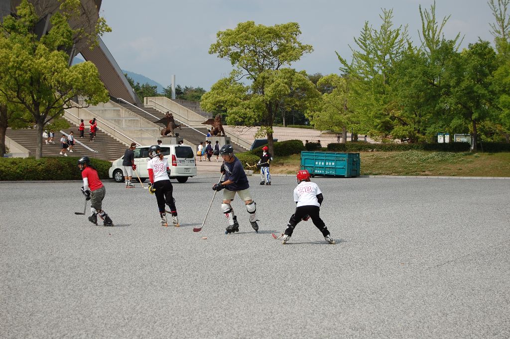 ���̉摜�̒��쌠��
Hiroshima Inline Hockey League(HIHL)�ɂ���܂��B�摜�f�[�^�̖��f�]�p�͌ł����f��\���グ�܂��B