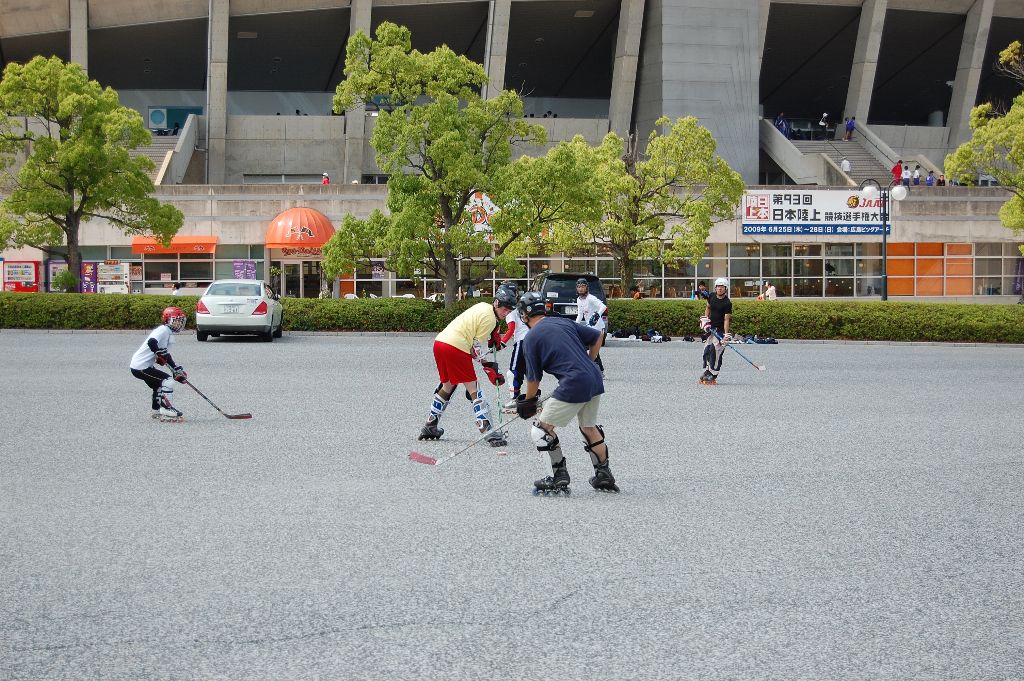 ���̉摜�̒��쌠��
Hiroshima Inline Hockey League(HIHL)�ɂ���܂��B�摜�f�[�^�̖��f�]�p�͌ł����f��\���グ�܂��B