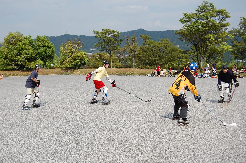 ���̉摜�̒��쌠��
Hiroshima Inline Hockey League(HIHL)�ɂ���܂��B�摜�f�[�^�̖��f�]�p�͌ł����f��\���グ�܂��B