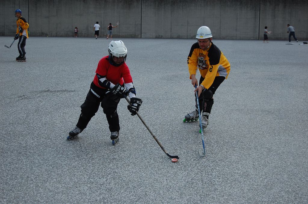 ���̉摜�̒��쌠��
Hiroshima Inline Hockey League(HIHL)�ɂ���܂��B�摜�f�[�^�̖��f�]�p�͌ł����f��\���グ�܂��B
