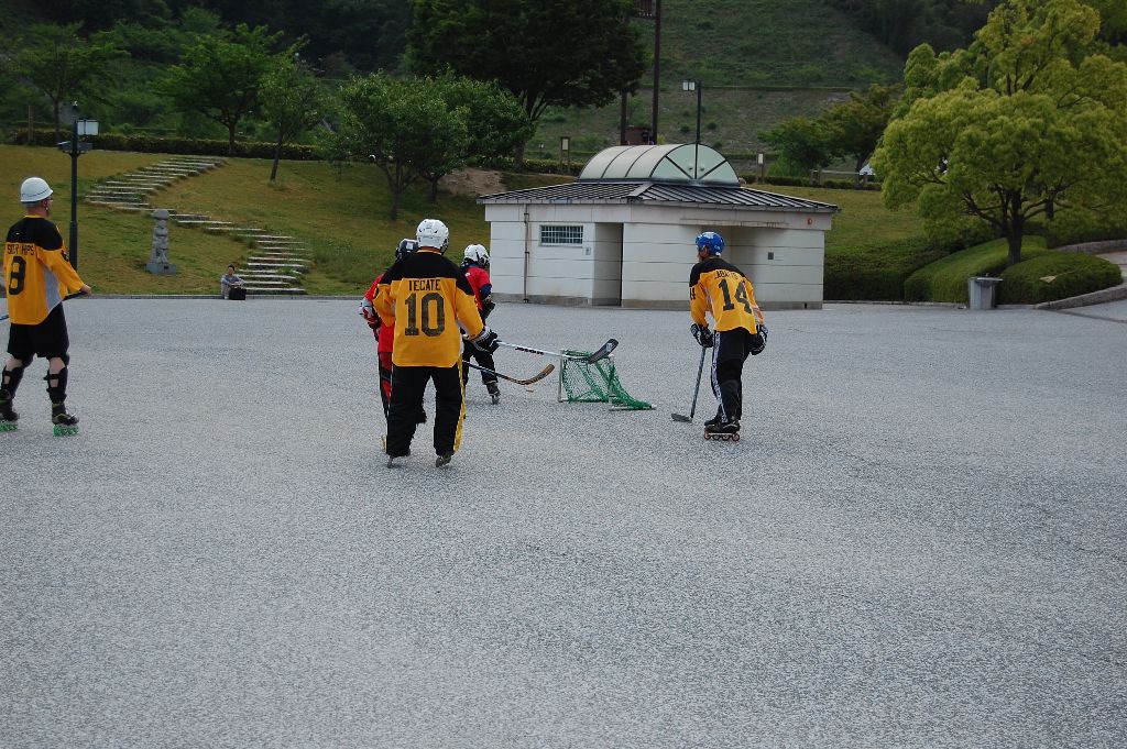 ���̉摜�̒��쌠��
Hiroshima Inline Hockey League(HIHL)�ɂ���܂��B�摜�f�[�^�̖��f�]�p�͌ł����f��\���グ�܂��B