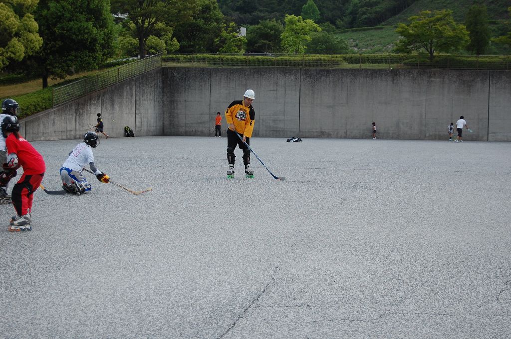 ���̉摜�̒��쌠��
Hiroshima Inline Hockey League(HIHL)�ɂ���܂��B�摜�f�[�^�̖��f�]�p�͌ł����f��\���グ�܂��B