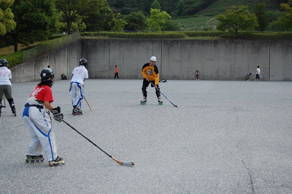 ���̉摜�̒��쌠��
Hiroshima Inline Hockey League(HIHL)�ɂ���܂��B�摜�f�[�^�̖��f�]�p�͌ł����f��\���グ�܂��B