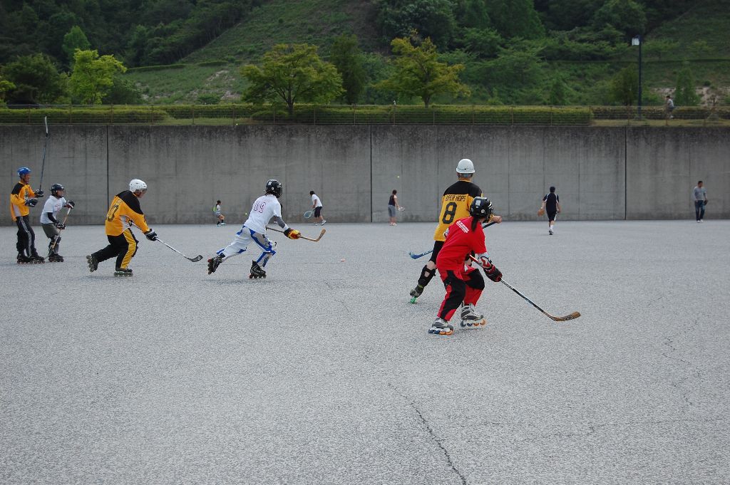 ���̉摜�̒��쌠��
Hiroshima Inline Hockey League(HIHL)�ɂ���܂��B�摜�f�[�^�̖��f�]�p�͌ł����f��\���グ�܂��B