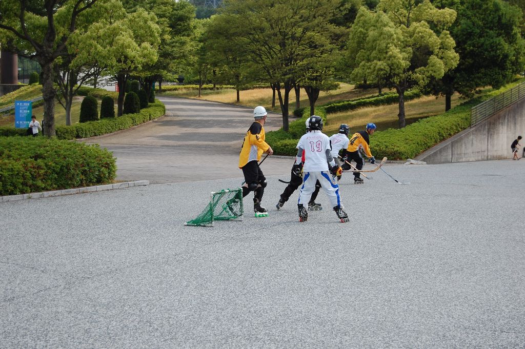 ���̉摜�̒��쌠��
Hiroshima Inline Hockey League(HIHL)�ɂ���܂��B�摜�f�[�^�̖��f�]�p�͌ł����f��\���グ�܂��B