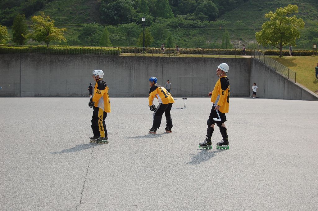���̉摜�̒��쌠��
Hiroshima Inline Hockey League(HIHL)�ɂ���܂��B�摜�f�[�^�̖��f�]�p�͌ł����f��\���グ�܂��B