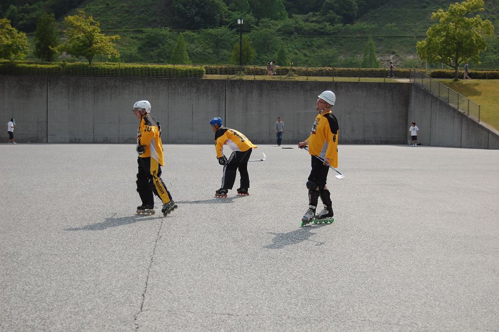 ���̉摜�̒��쌠��
Hiroshima Inline Hockey League(HIHL)�ɂ���܂��B�摜�f�[�^�̖��f�]�p�͌ł����f��\���グ�܂��B