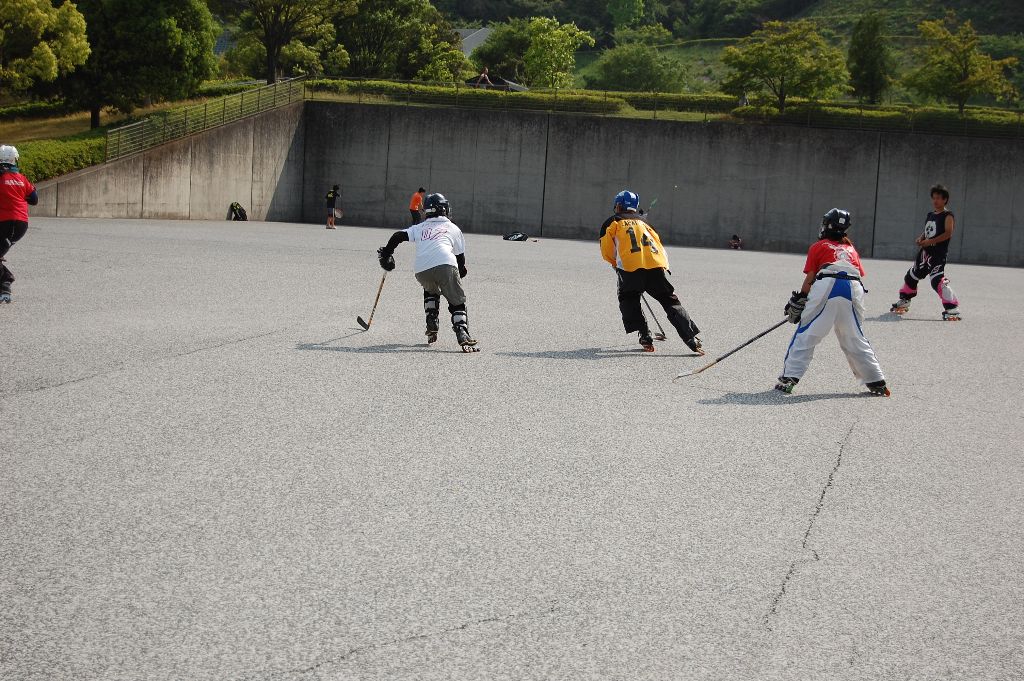 ���̉摜�̒��쌠��
Hiroshima Inline Hockey League(HIHL)�ɂ���܂��B�摜�f�[�^�̖��f�]�p�͌ł����f��\���グ�܂��B