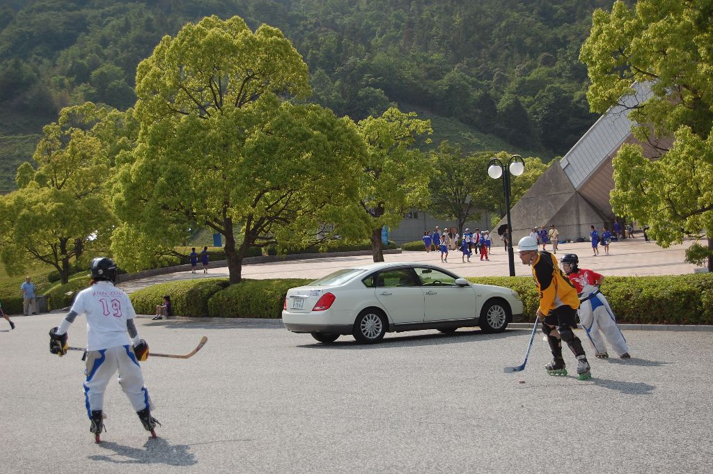 ���̉摜�̒��쌠��
Hiroshima Inline Hockey League(HIHL)�ɂ���܂��B�摜�f�[�^�̖��f�]�p�͌ł����f��\���グ�܂��B