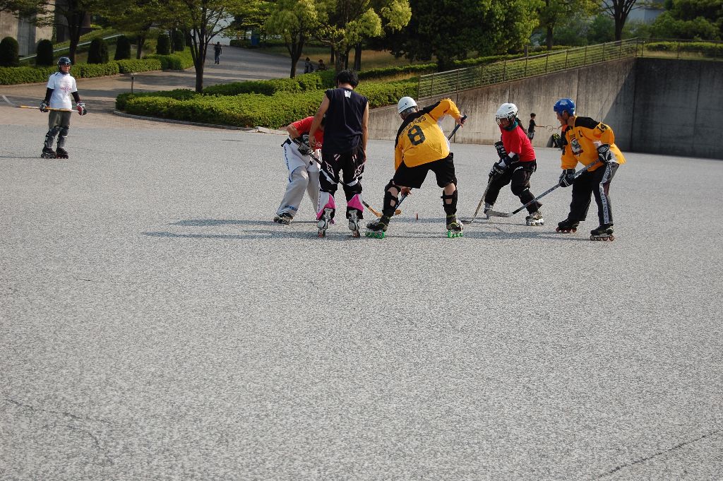���̉摜�̒��쌠��
Hiroshima Inline Hockey League(HIHL)�ɂ���܂��B�摜�f�[�^�̖��f�]�p�͌ł����f��\���グ�܂��B