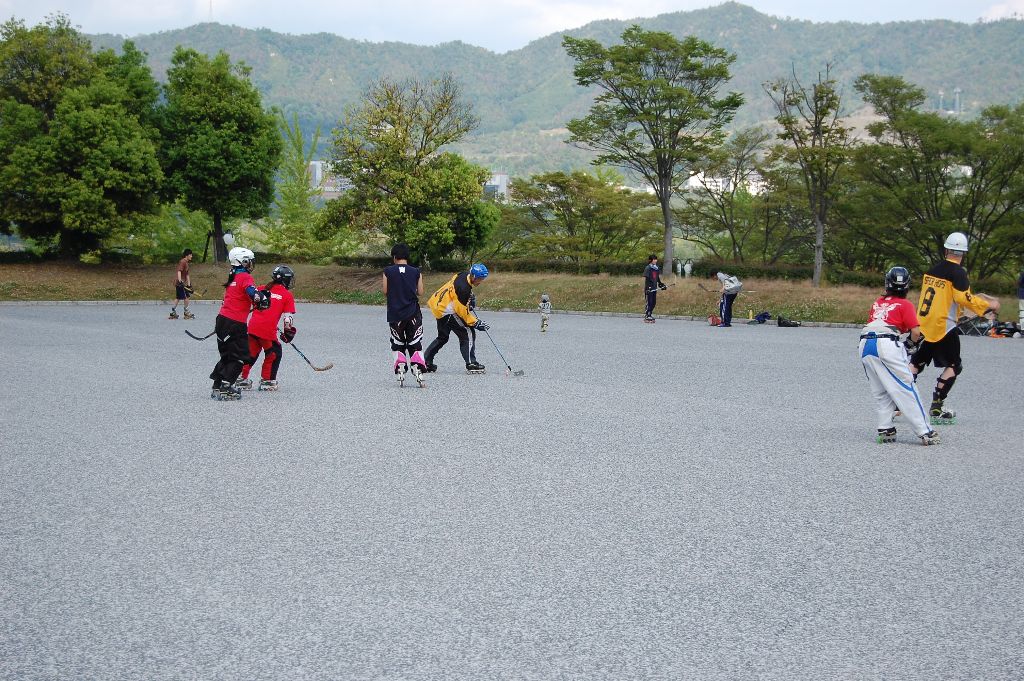 ���̉摜�̒��쌠��
Hiroshima Inline Hockey League(HIHL)�ɂ���܂��B�摜�f�[�^�̖��f�]�p�͌ł����f��\���グ�܂��B