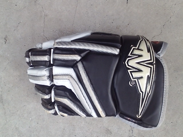 ���̉摜�̒��쌠��
Hiroshima Inline Hockey League(HIHL)�ɂ���܂��B�摜�f�[�^�̖��f�]�p�͌ł����f��\���グ�܂��B