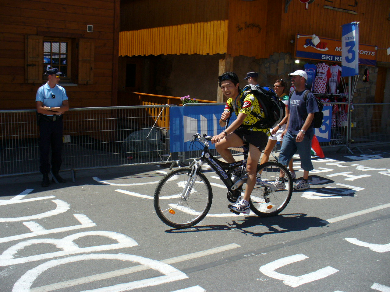 ���̉摜�̒��쌠��
Hiroshima Inline Hockey League(HIHL)�ɂ���܂��B�摜�f�[�^�̖��f�]�p�͌ł����f��\���グ�܂��B